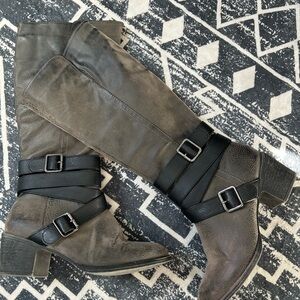 Stylish Black and Gray Women's BootsUNR8ED Belize 7Mm